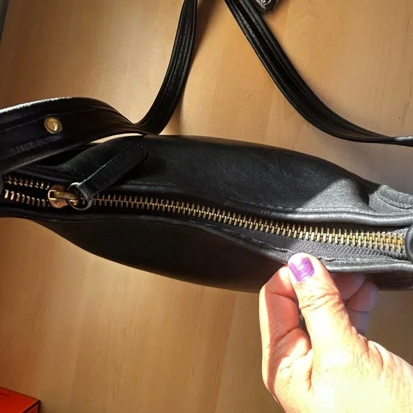 COACH VINTAGE JANICE LEGACY 🖤🖤🖤🖤 - Picture 2 of 14